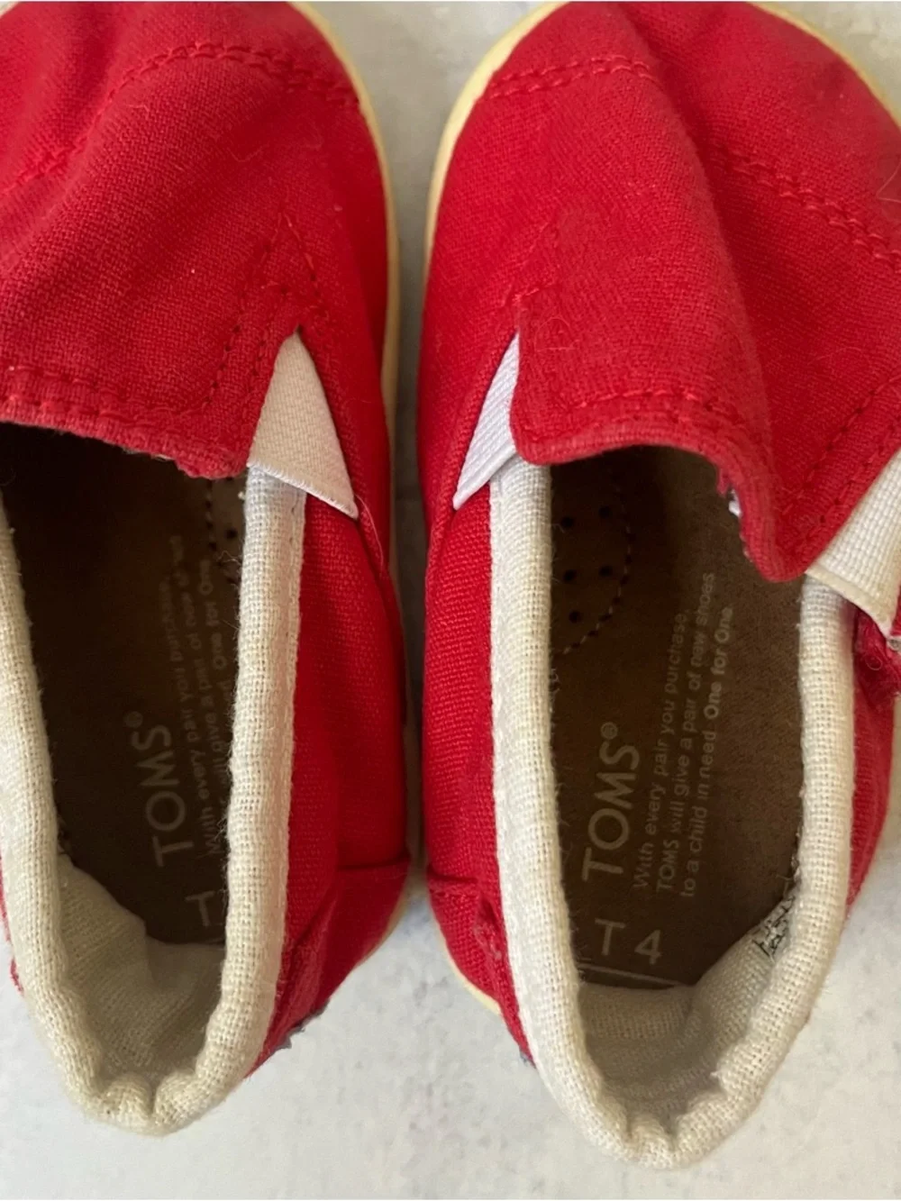 Kids TOMS Classic Shoes Red 4 Unisex
